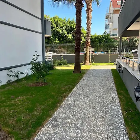 Blue House Apartment Side